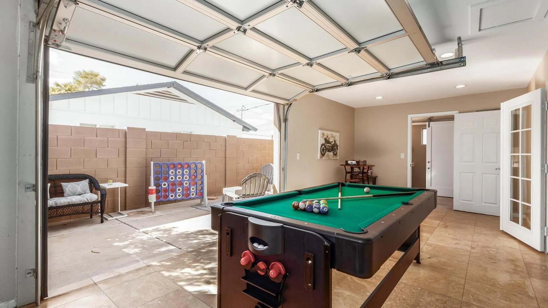Games Galore - Old Town Scottsdale - Pool & Golf